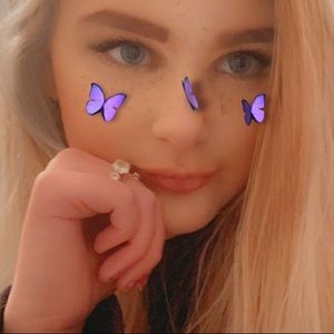 Meet your Posher, Kenzie